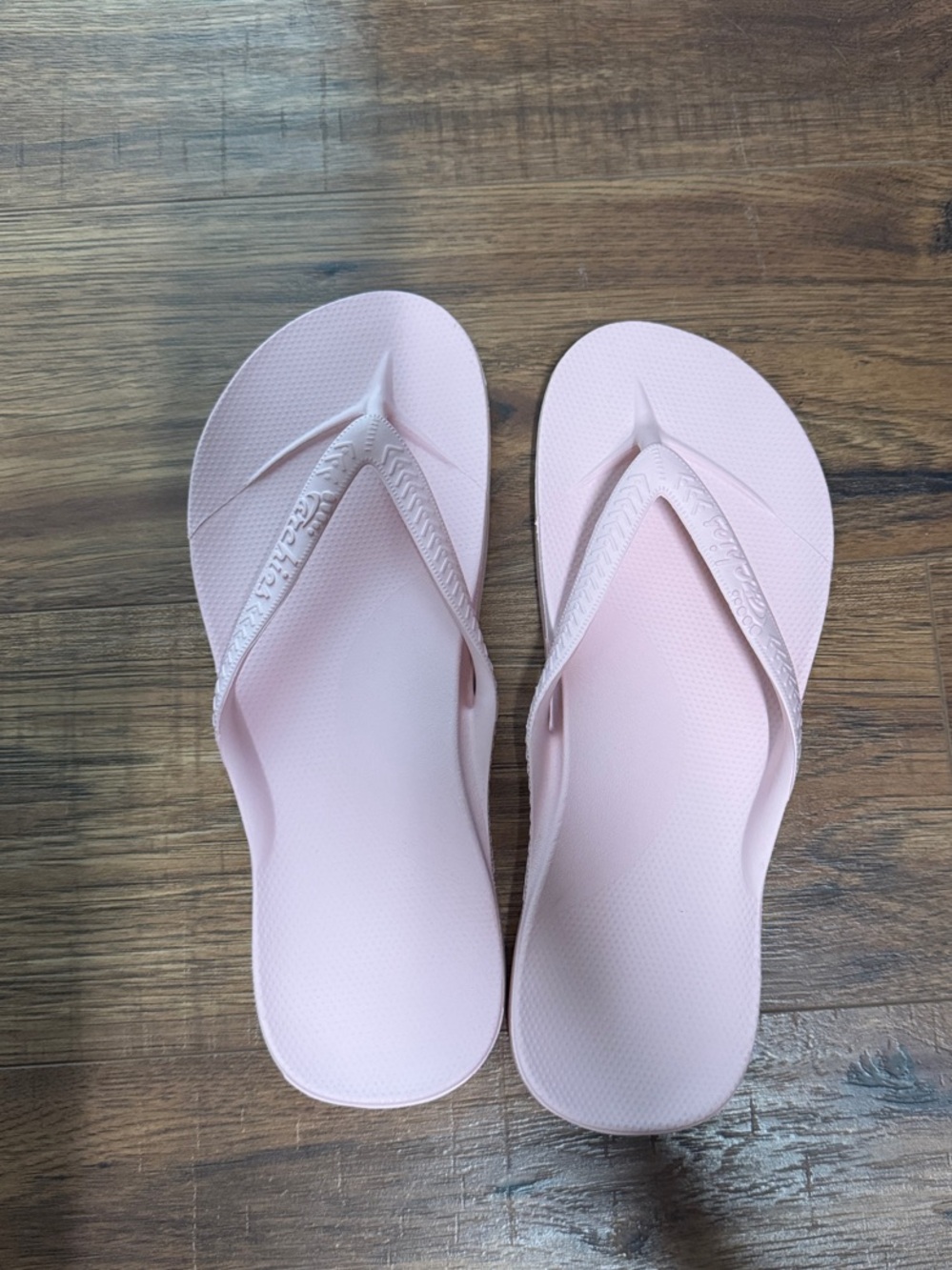 Women’s Light Pink Thong Sandals – Comfortable Everyday Flip Flops